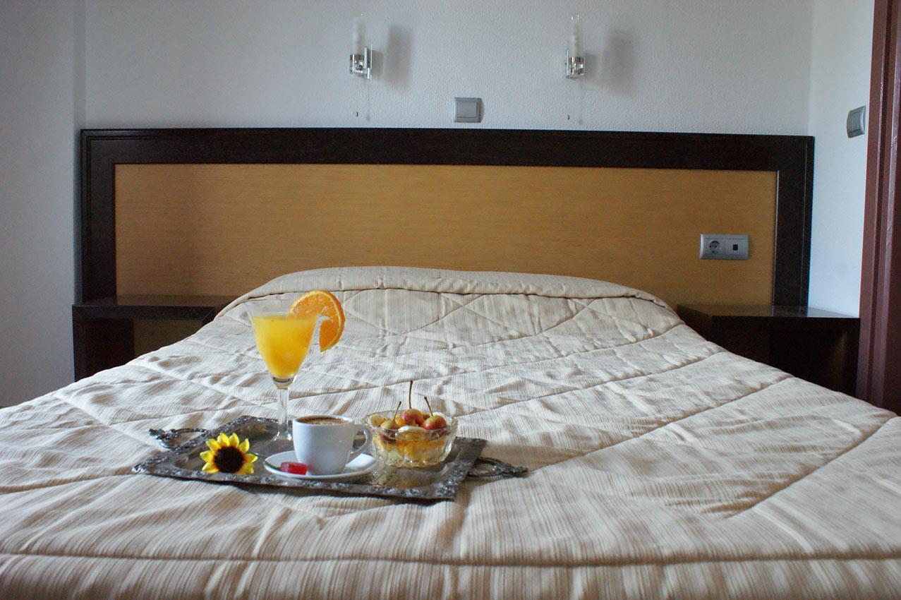 Aposperides Hotel Livadi  Eksteriør billede