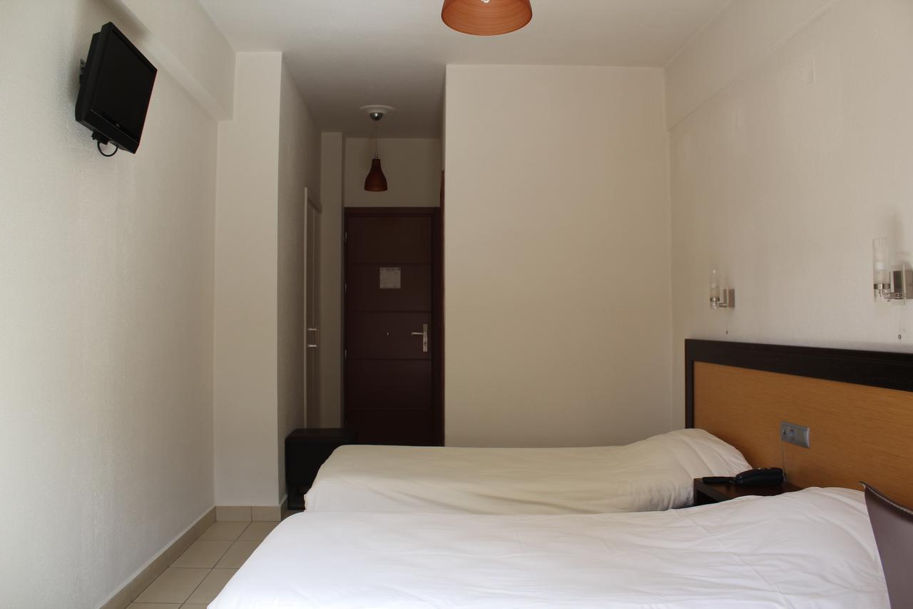 Aposperides Hotel Livadi  Eksteriør billede